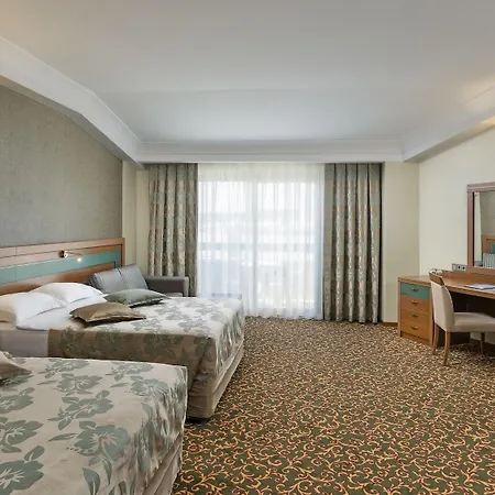 Oezkaymak Select Hotel