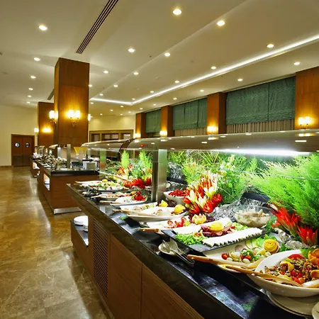 Oezkaymak Select Hotel 5*