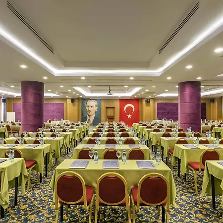 Oezkaymak Select Hotel 5*